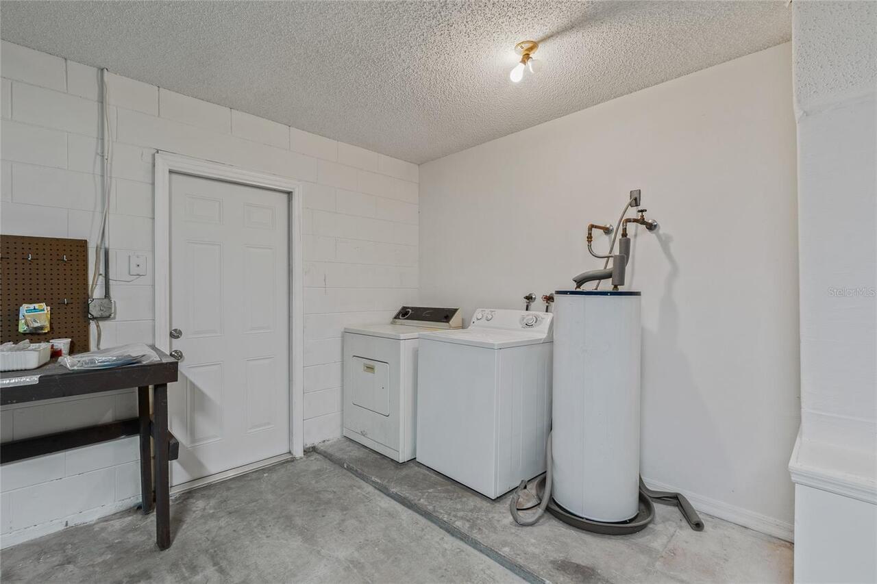 Listing Photo 11