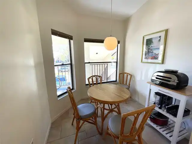 Listing Photo 9