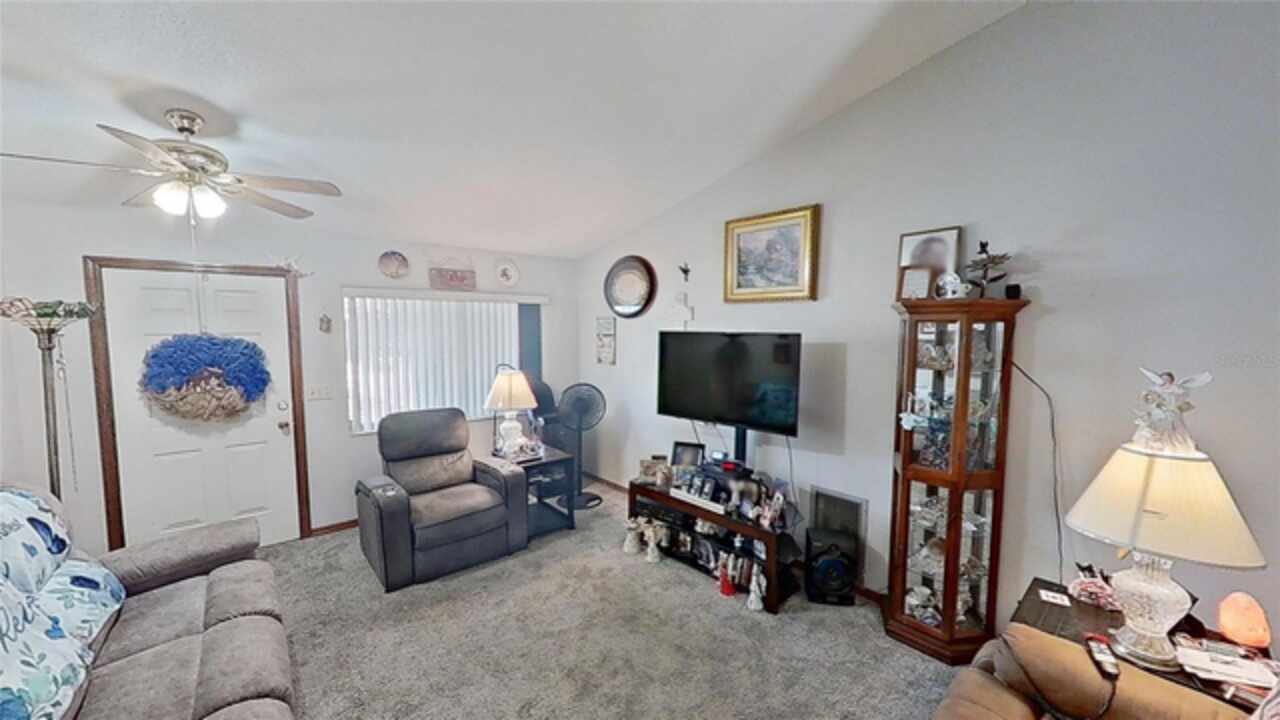 Listing Photo 10