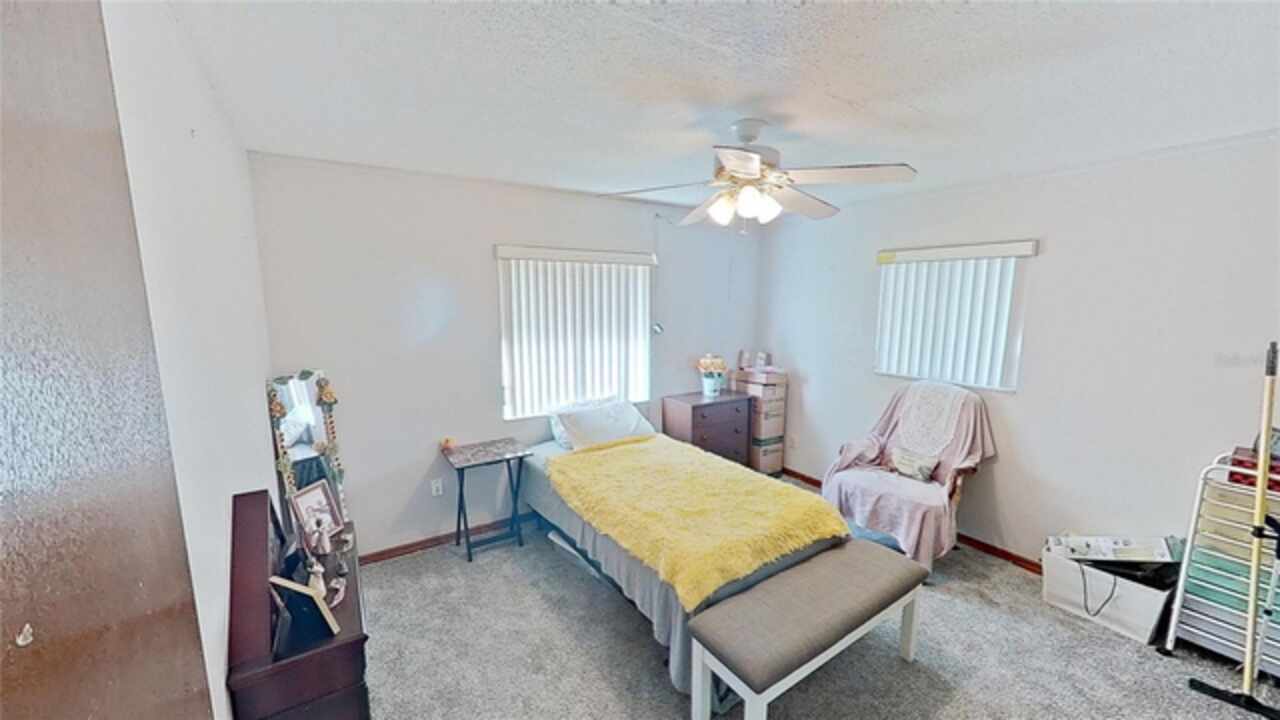 Listing Photo 11