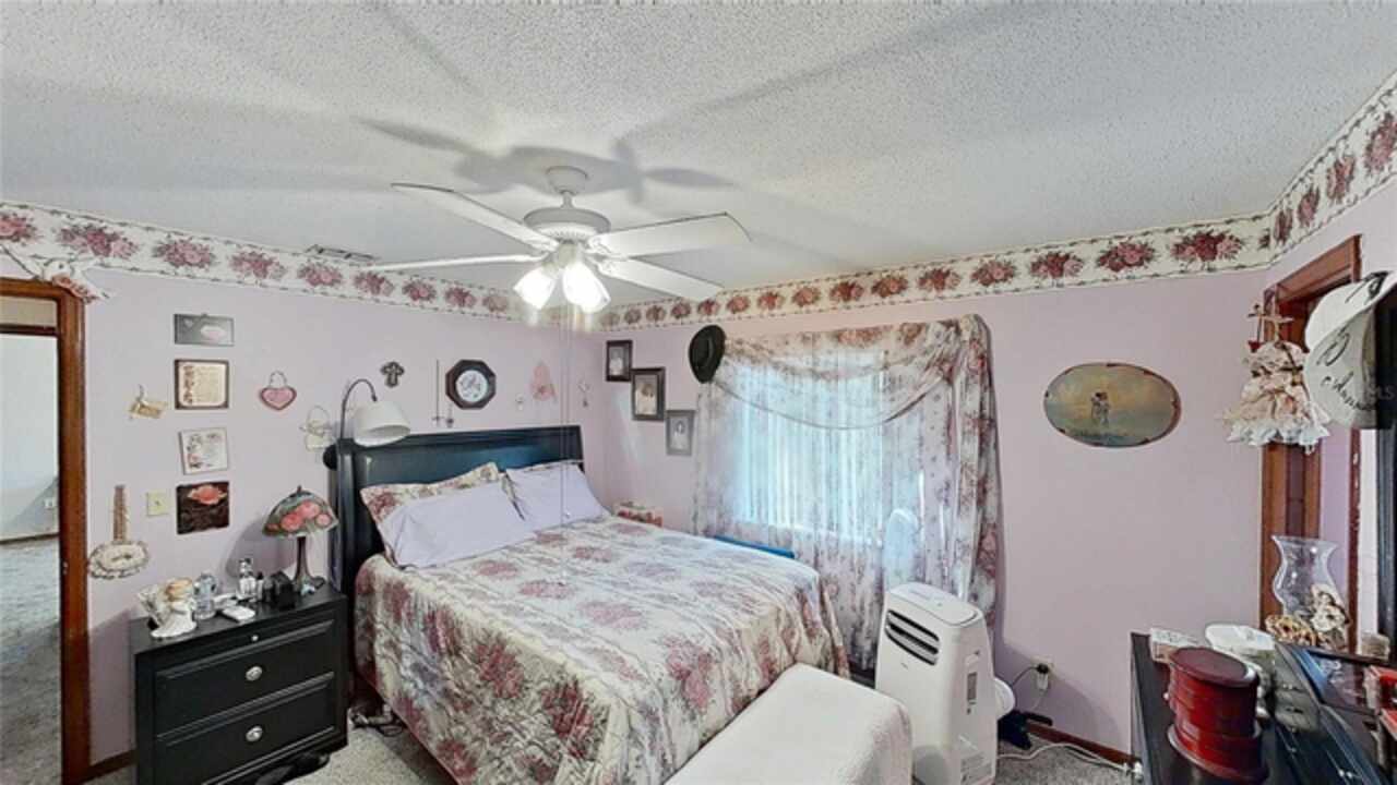 Listing Photo 16