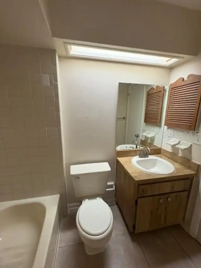 Listing Photo 9