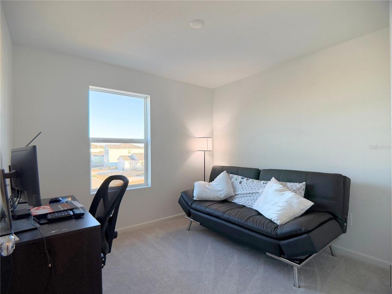 Listing Photo 11