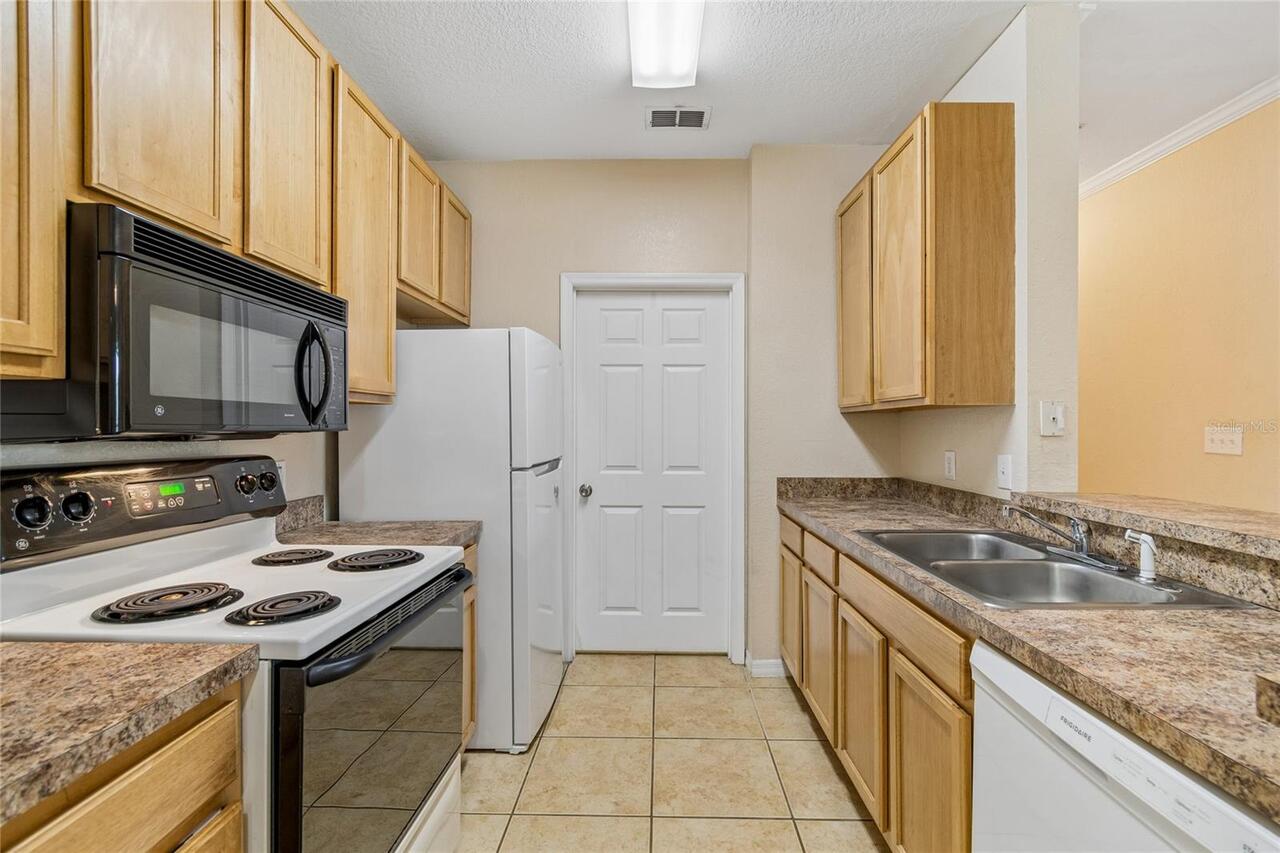 Listing Photo 16