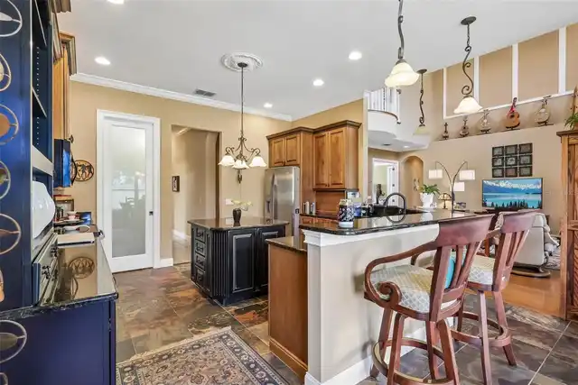 Listing Photo 17