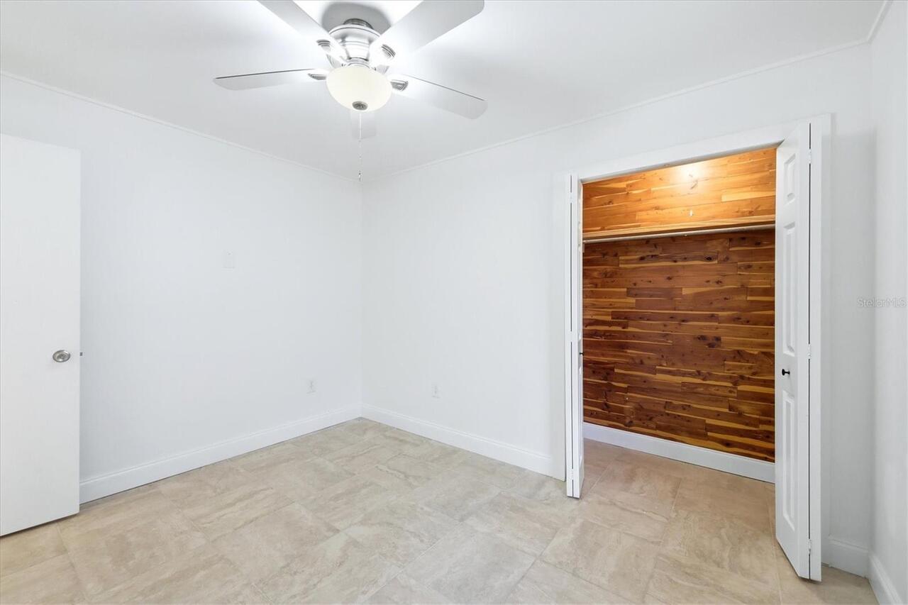 Listing Photo 14
