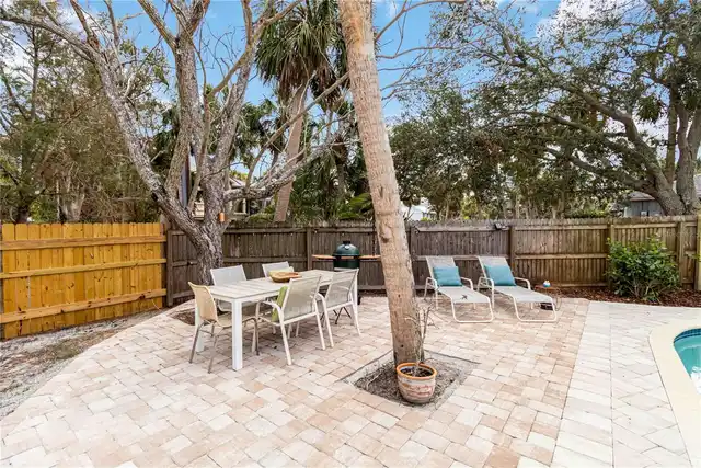 Listing Photo 32