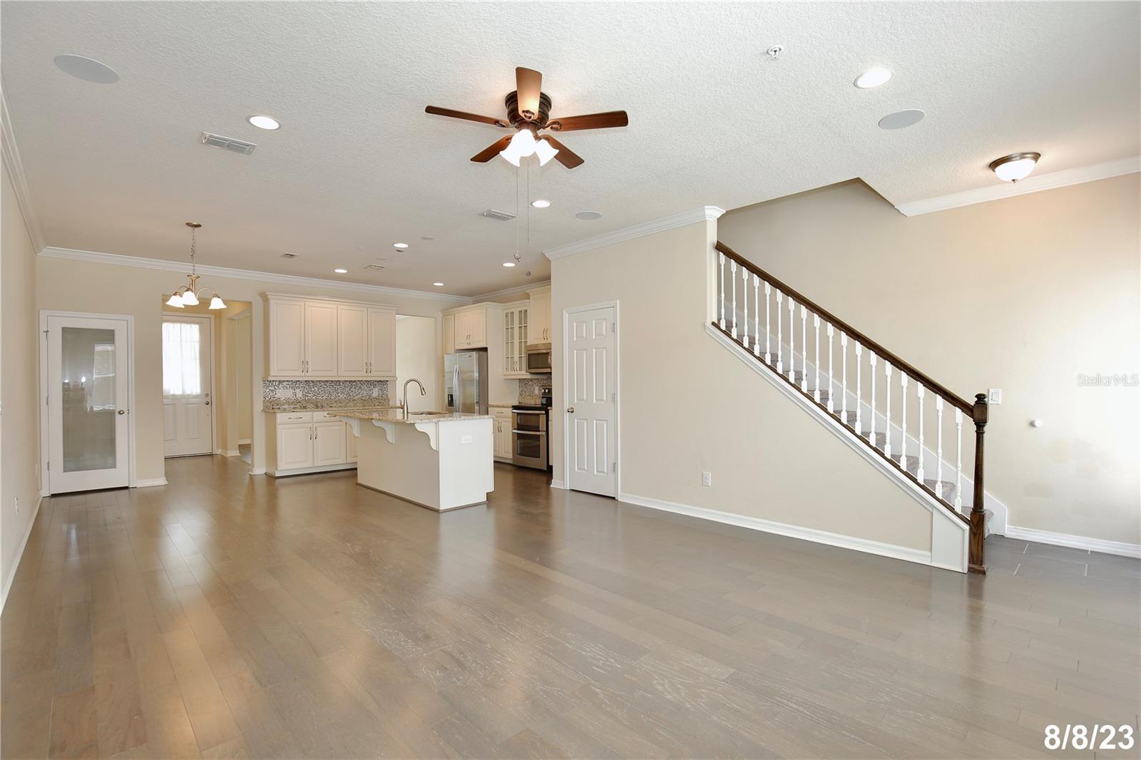 Listing Photo 11