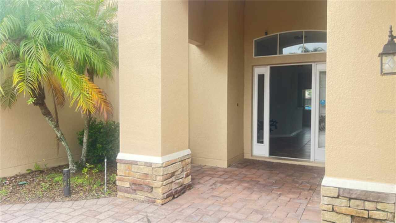 Listing Photo 12