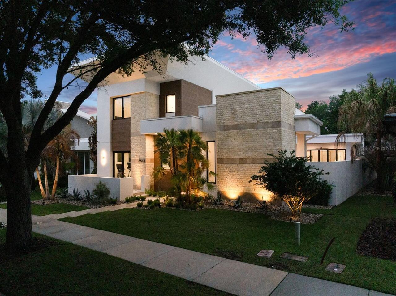 5BR, Home, 5BA, $4,500,000
Read More