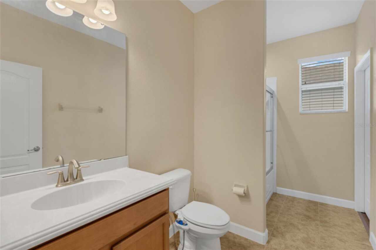 Listing Photo 9