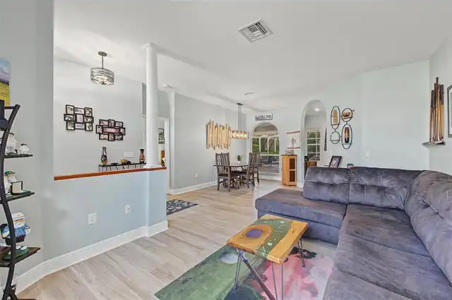 Listing Photo 15