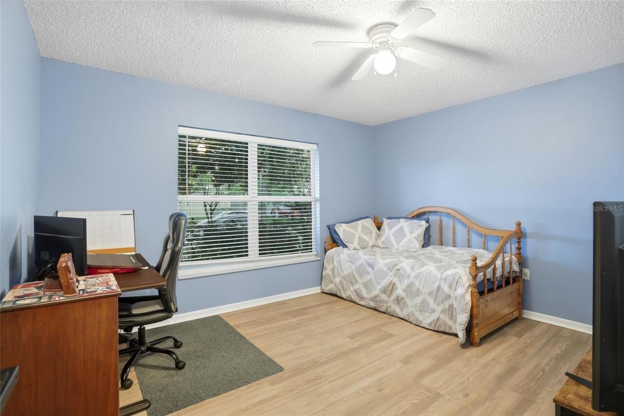 Listing Photo 23