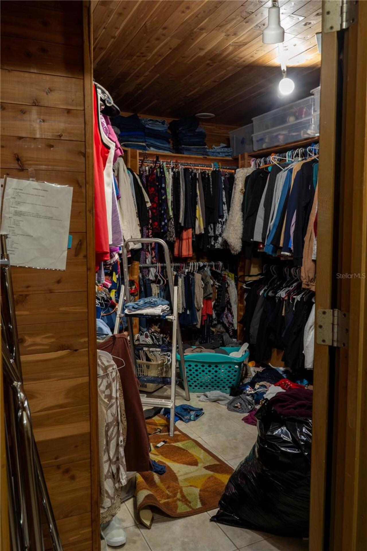 Listing Photo 12