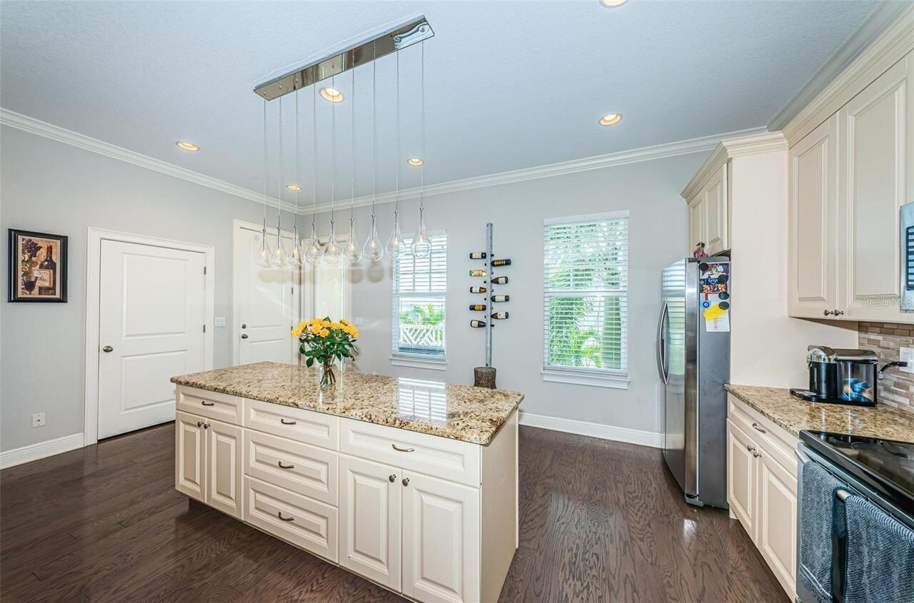 Listing Photo 18