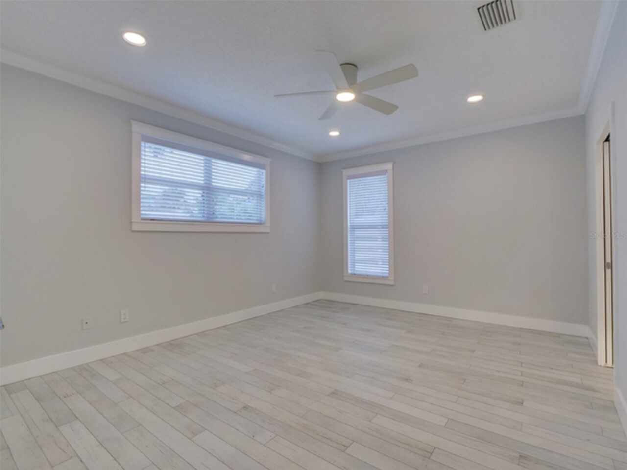 Listing Photo 33