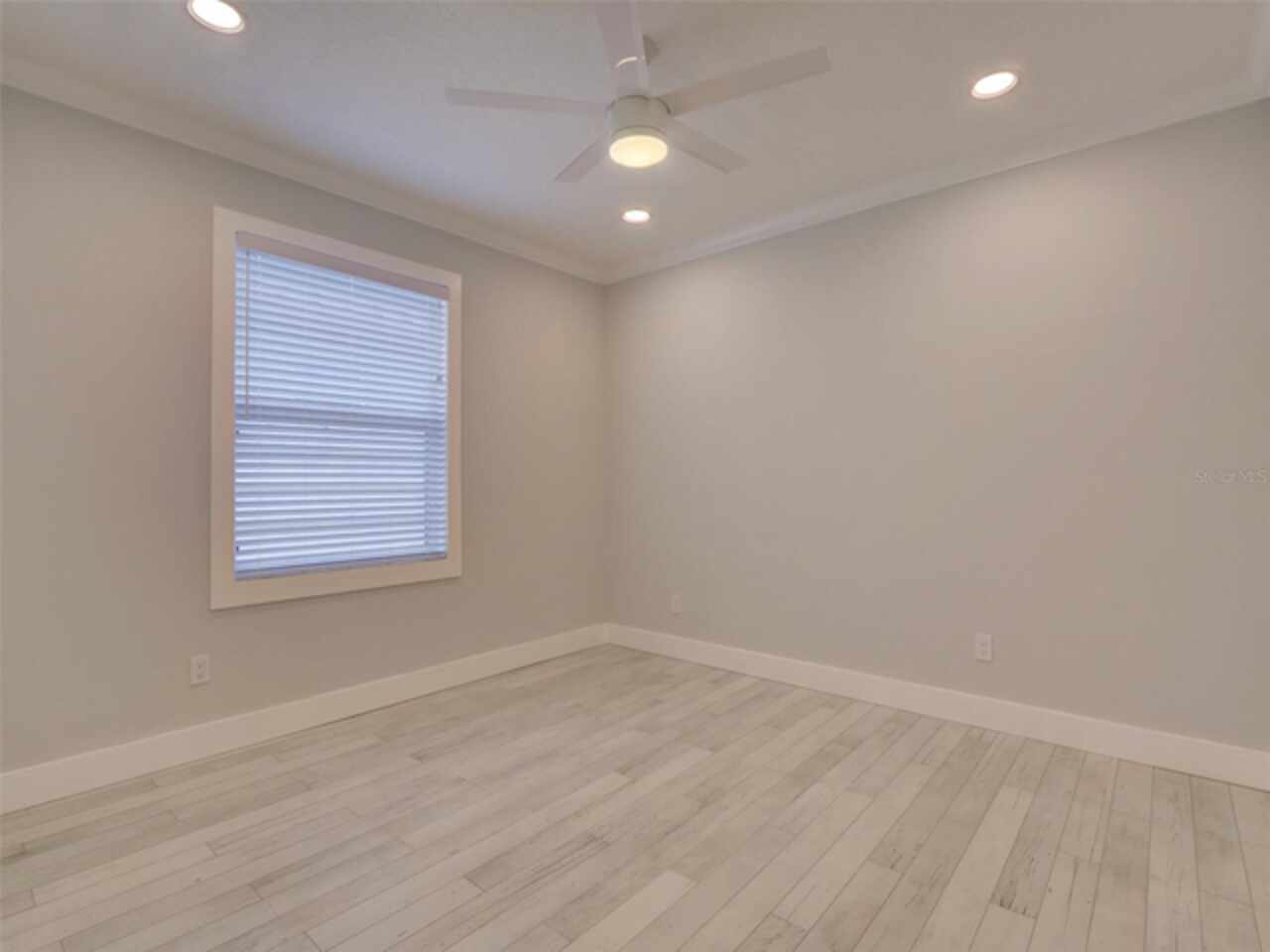 Listing Photo 43