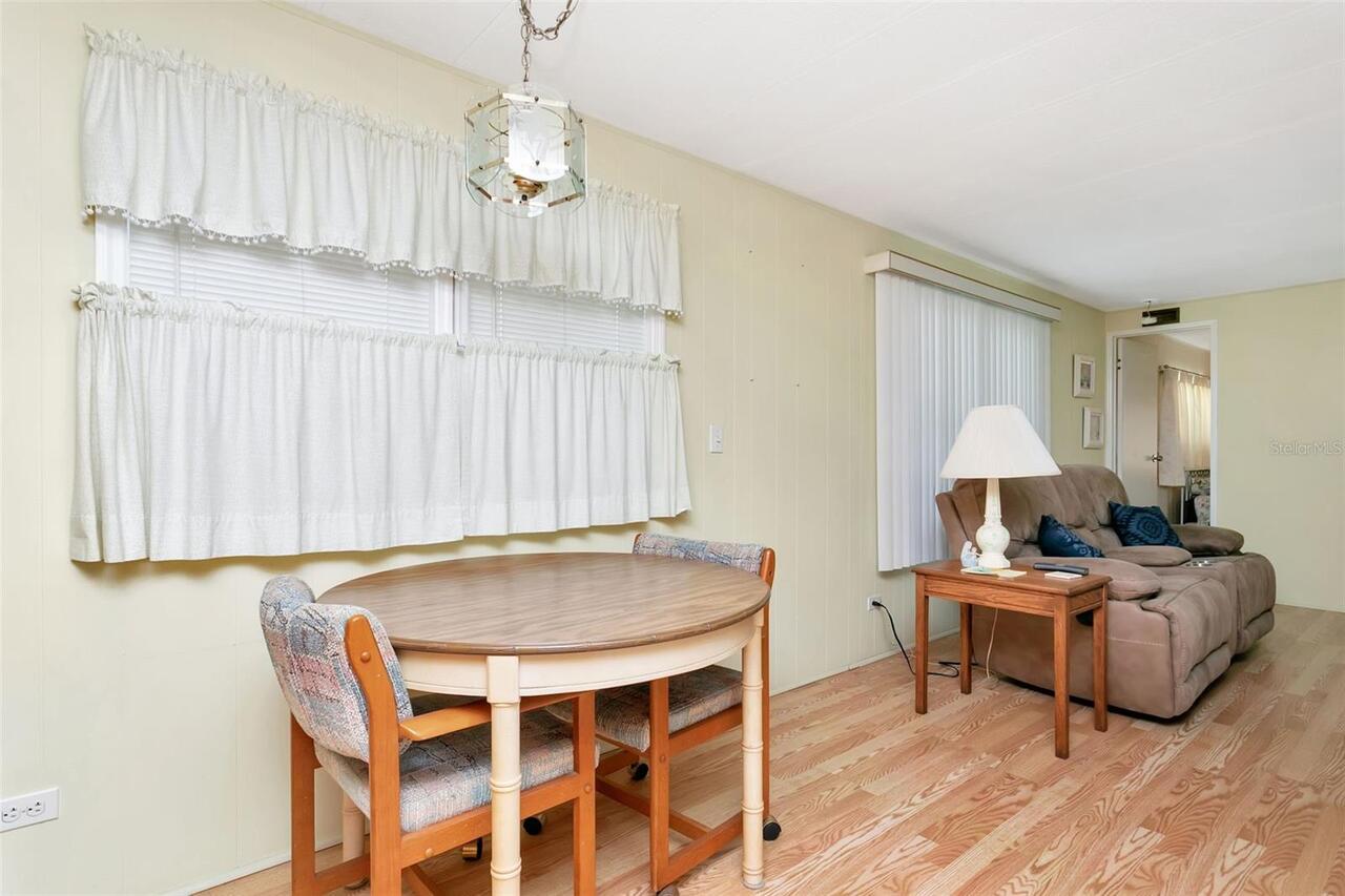 Listing Photo 8