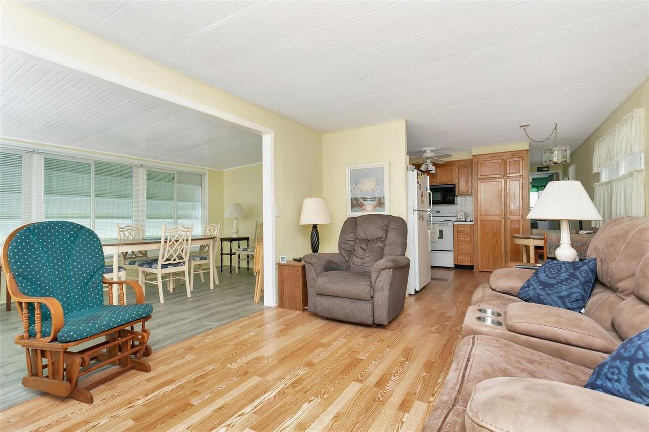 Listing Photo 10
