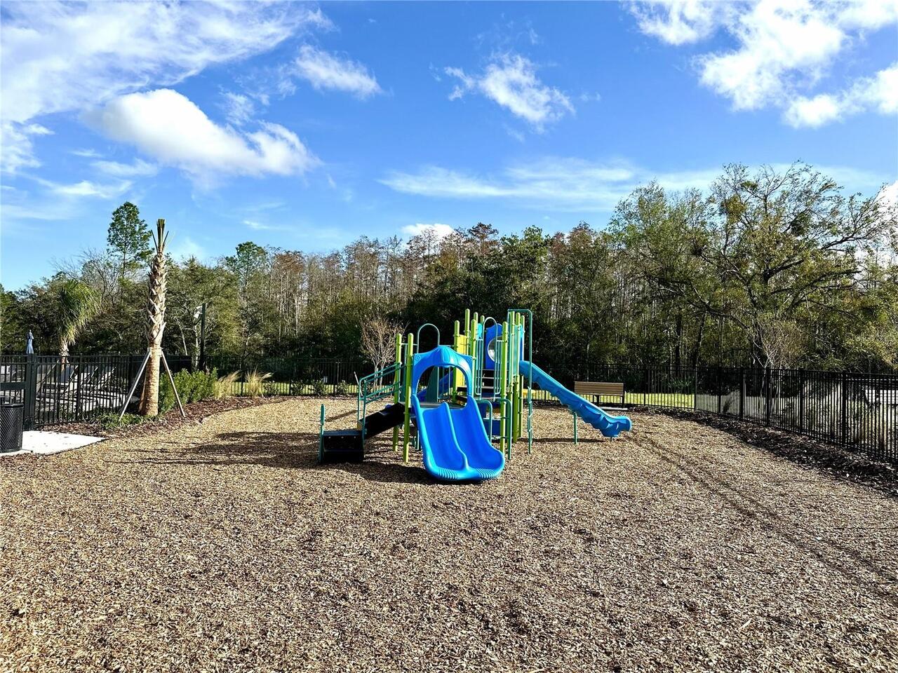 Listing Photo 16