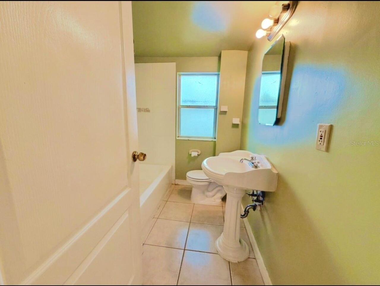 Listing Photo 14