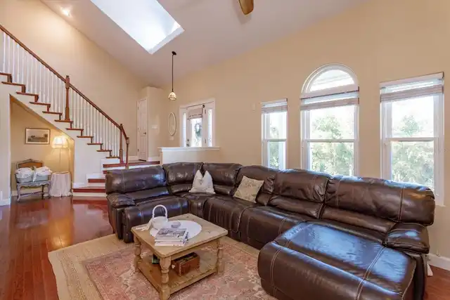 Listing Photo 7