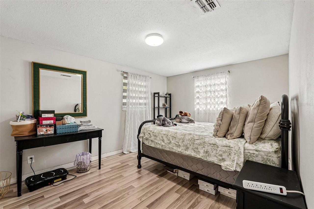 Listing Photo 20
