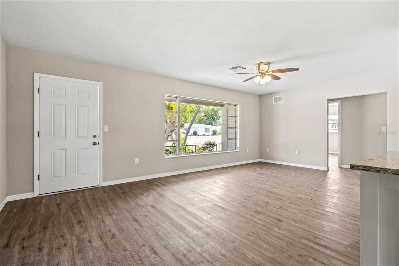 Listing Photo 7