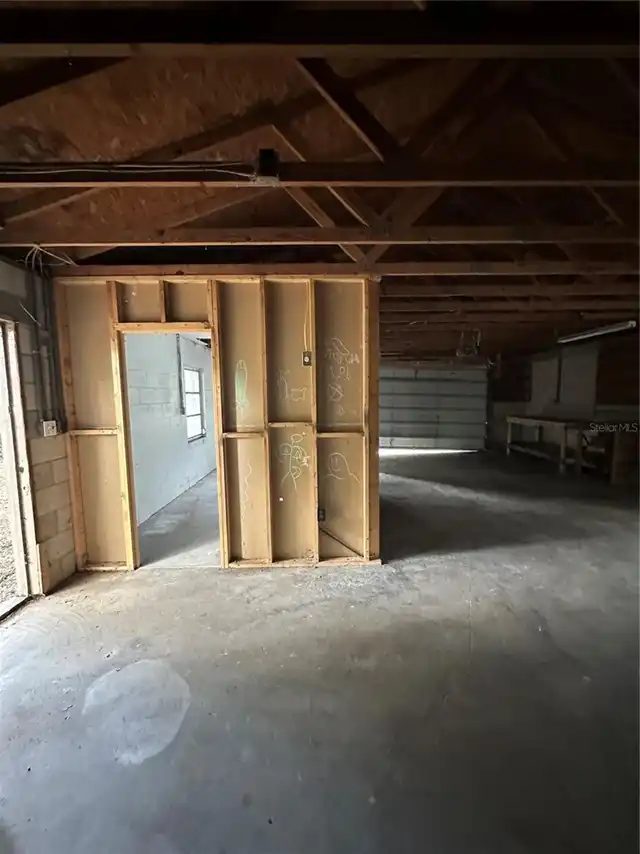 Listing Photo 18
