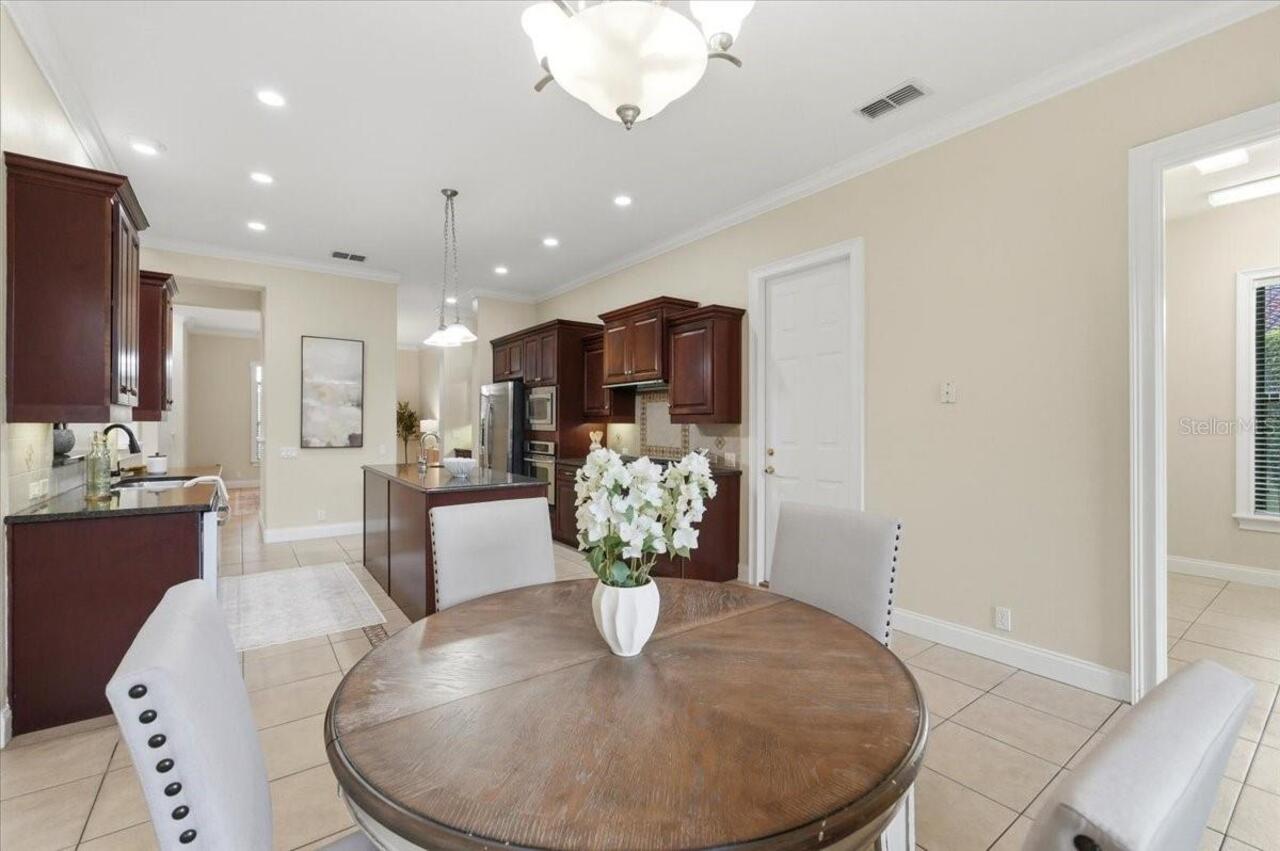 Listing Photo 17
