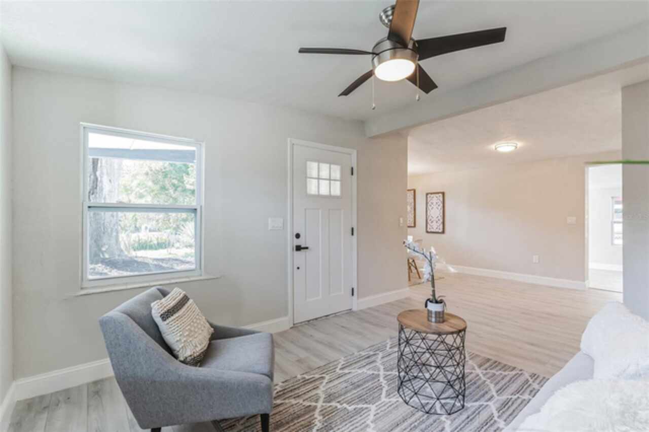 Listing Photo 9
