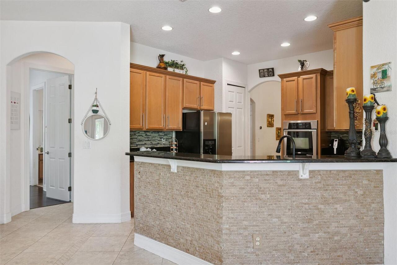 Listing Photo 12