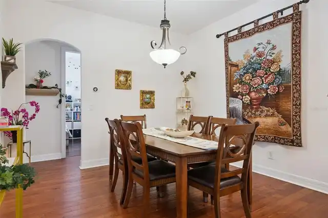 Listing Photo 11