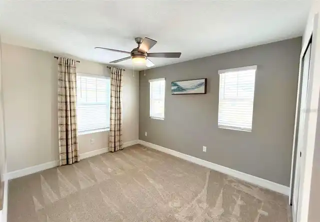 Listing Photo 14