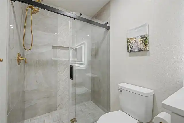Listing Photo 23
