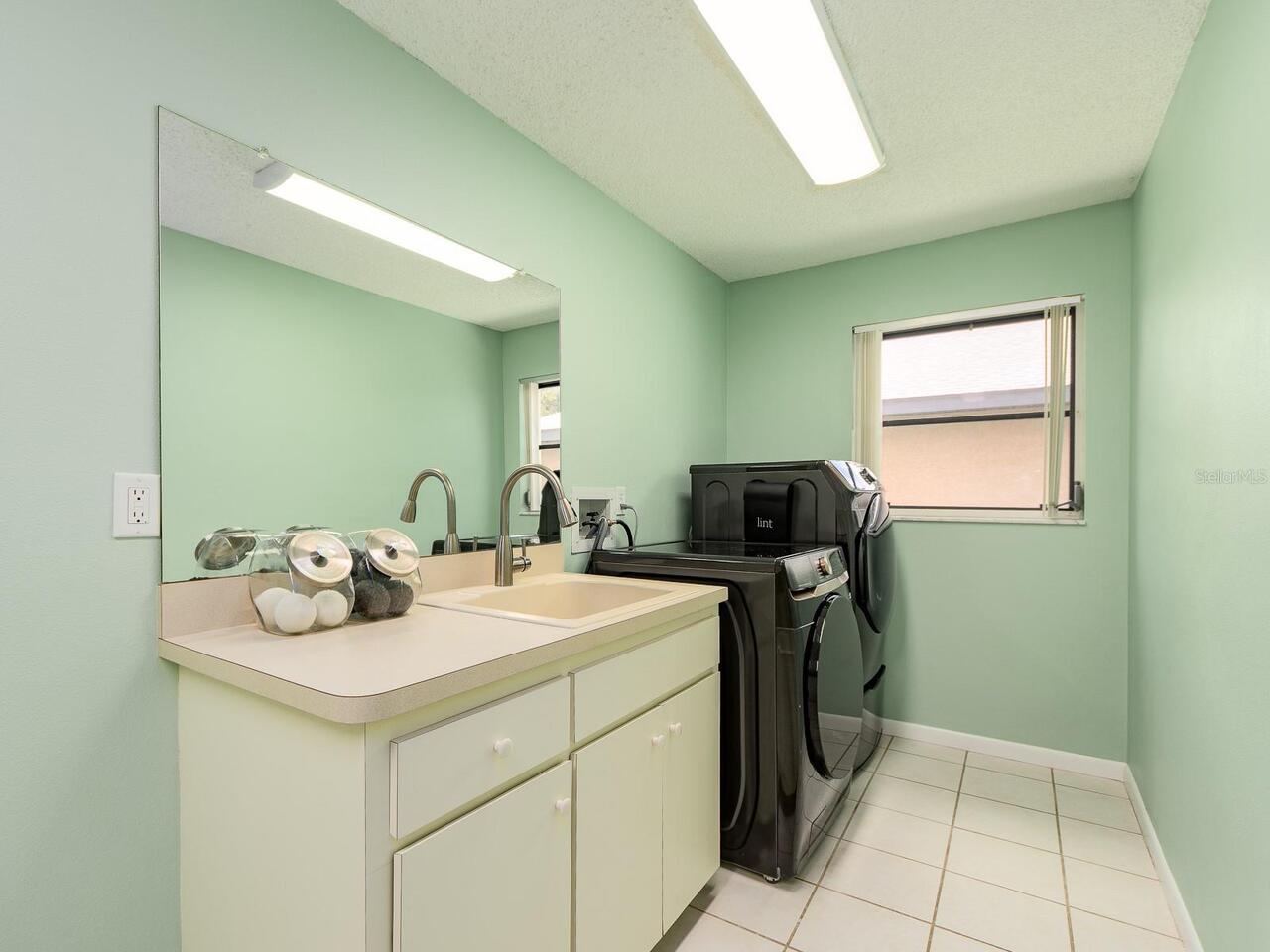 Listing Photo 14