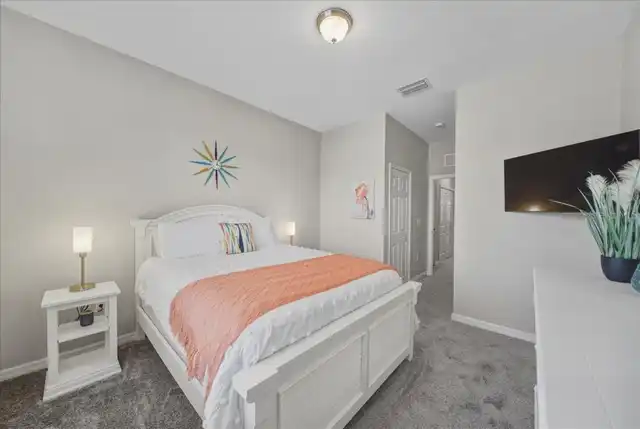 Listing Photo 43
