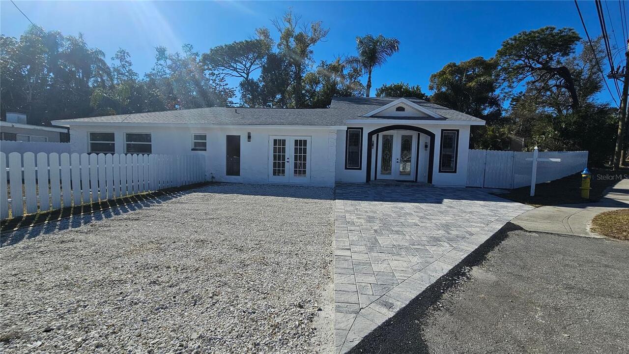 Listing Photo 9