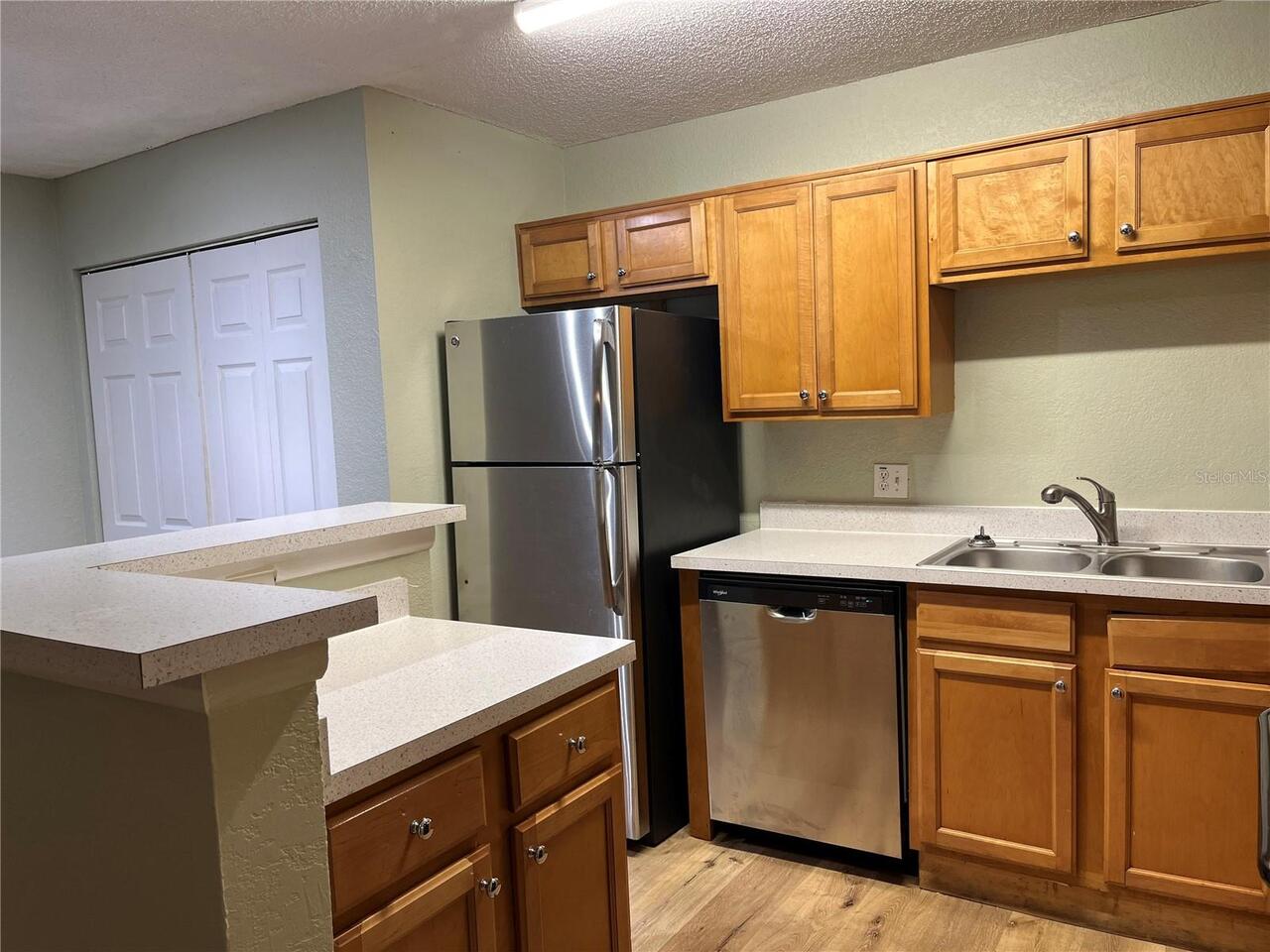 Listing Photo 8