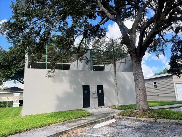 Listing Photo 17