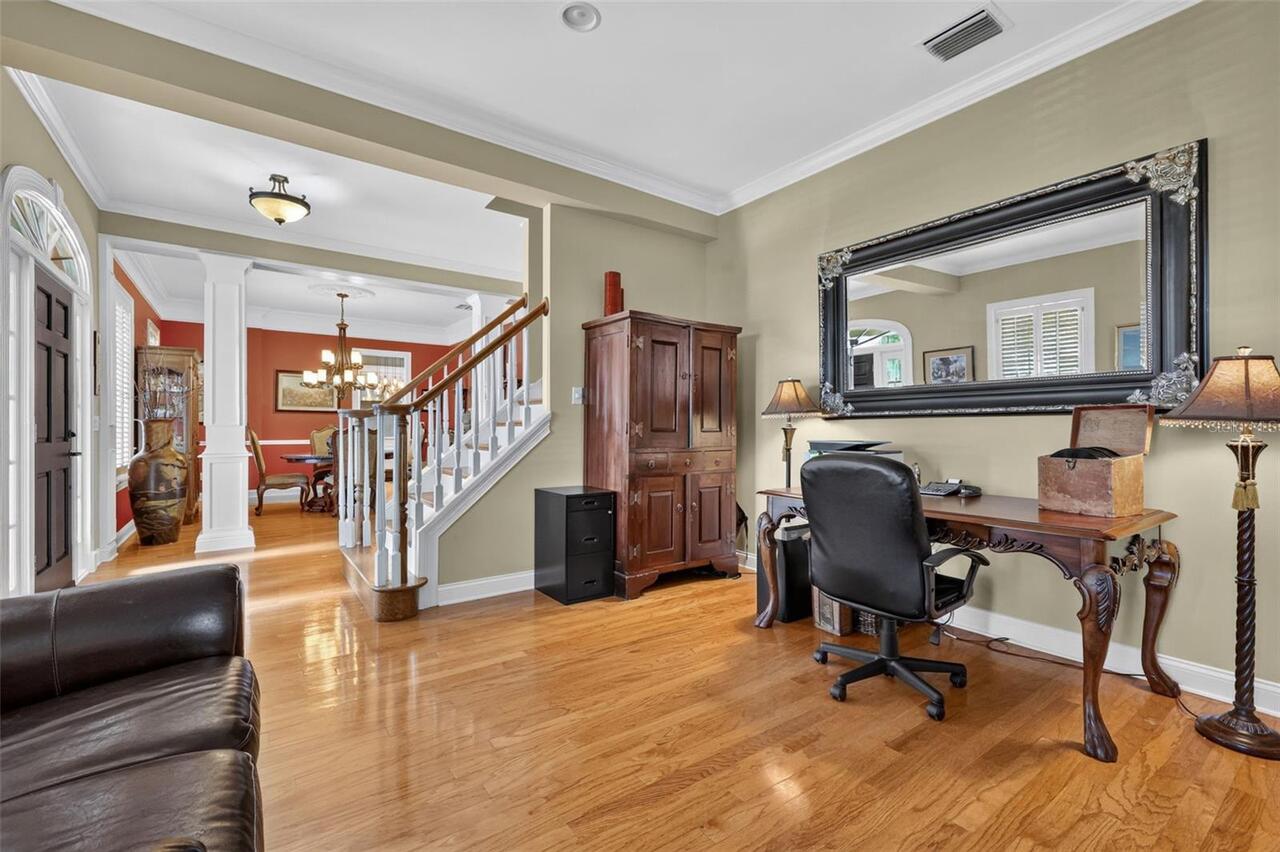 Listing Photo 8