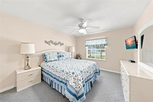 Listing Photo 24
