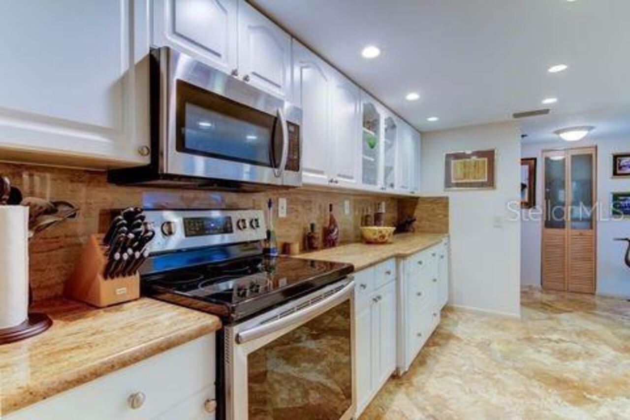 Listing Photo 14