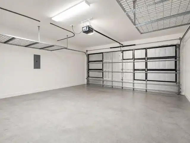 Listing Photo 15