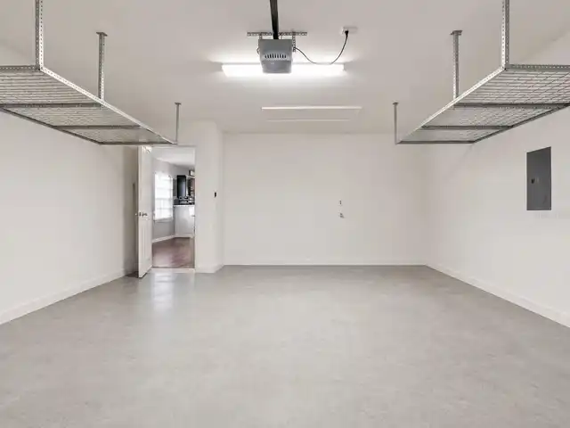 Listing Photo 16
