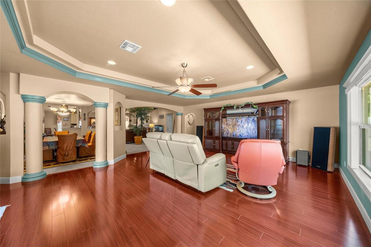 Listing Photo 17