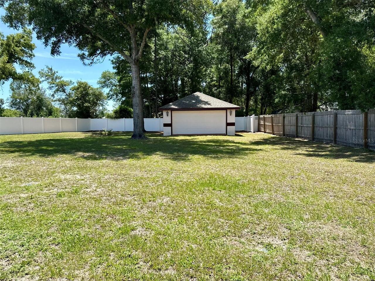 Listing Photo 12