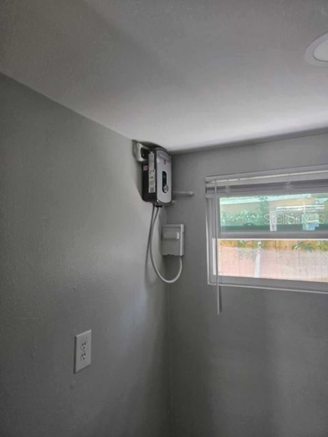 Listing Photo 9