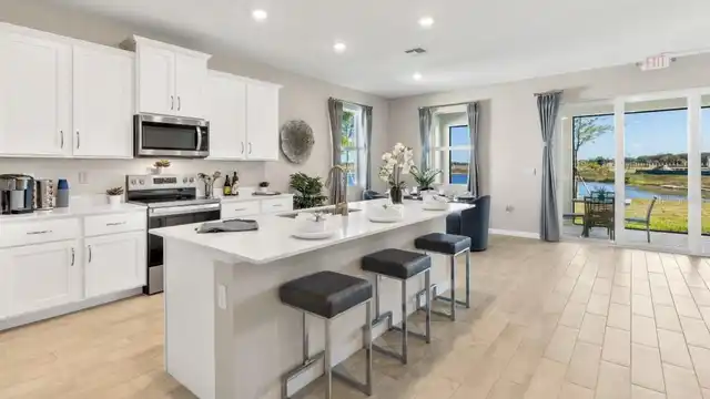 Listing Photo 8