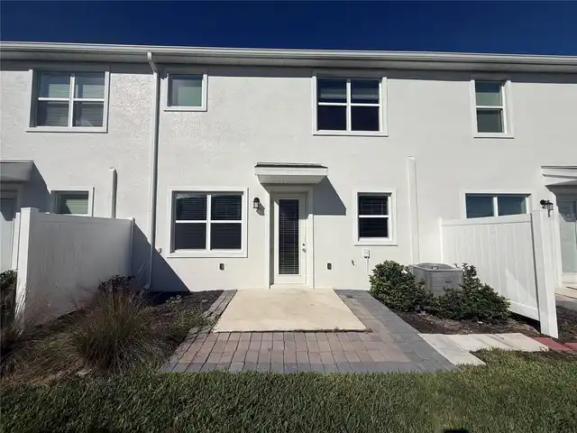 Listing Photo 6